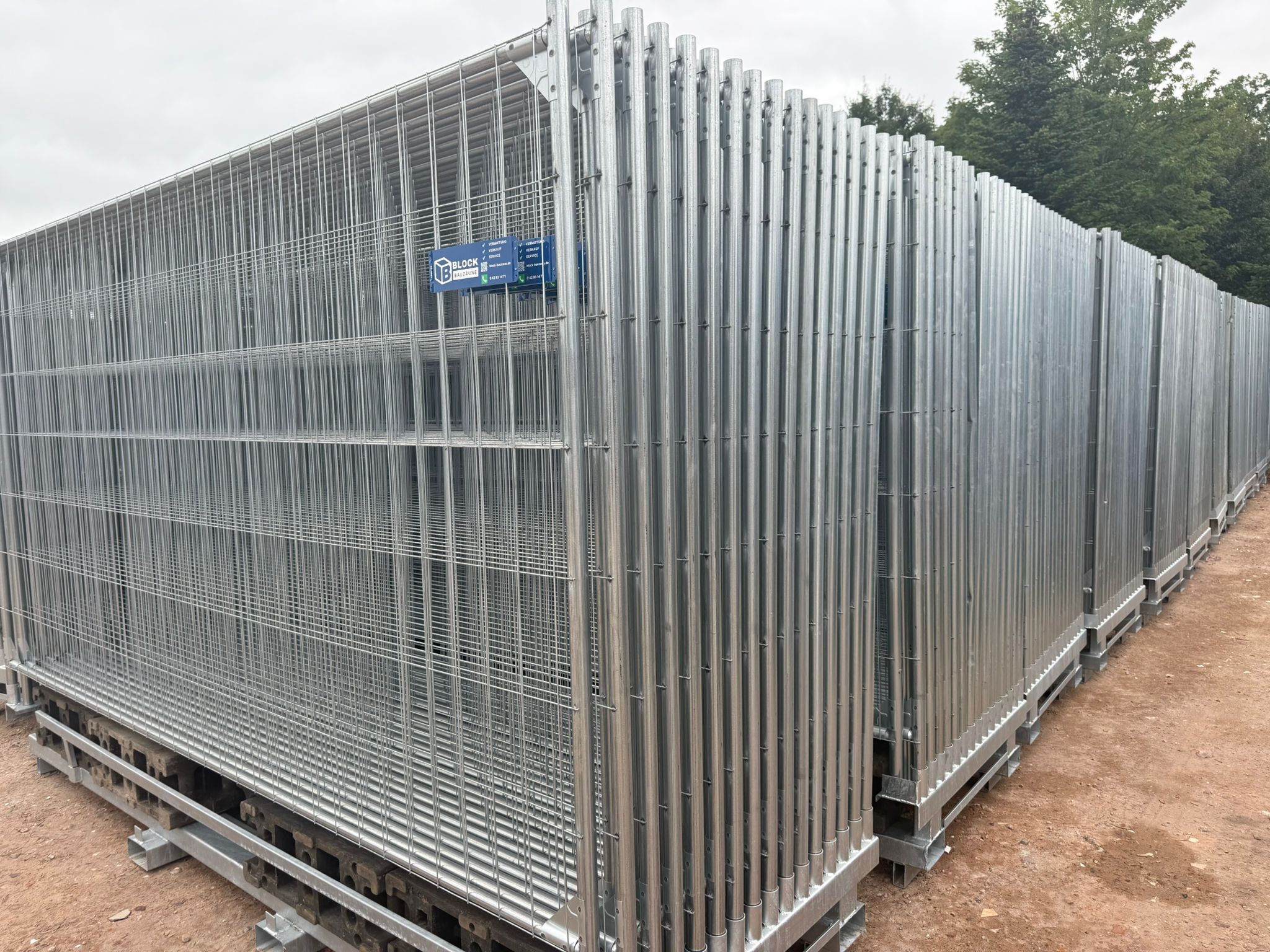 Bauzaun 3,50 x 2,00 m von BLOCK Bauzäune – Standard-Mobilzaun für Baustellen
